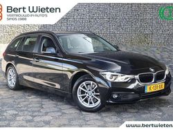 Zwart Gebruikt 2018 BMW 318 Stationwagen | € 16.290