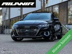 Zwart, metallic lak Gebruikt 2022 Audi A3 Sportback e-tron Advanced Sedan | € 30.945 (Eerlijke prijs)