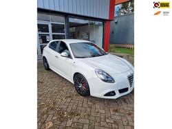 Wit Gebruikt 2010 Alfa Romeo Giulietta Quadrifoglio Verde Hatchback | € 8.750 (Eerlijke prijs)