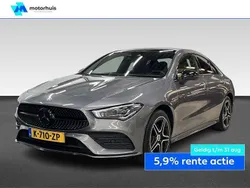 Grijs, metallic lak Gebruikt 2021 Mercedes CLA250e Business Sedan | € 32.430 (Eerlijke prijs)