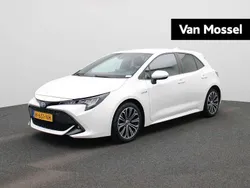 Wit Gebruikt 2020 Toyota Corolla Hatchback | € 22.845 (Eerlijke prijs)