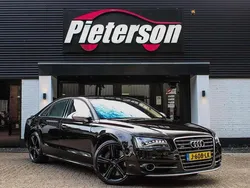 Zwart, metallic lak Gebruikt 2013 Audi S8 Design Sedan | € 34.950