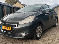 Grijs Gebruikt 2012 Peugeot 208 Envy Hatchback | € 1.650 (Super prijs)