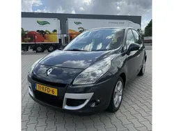 Grijs Gebruikt 2009 Renault Scénic III Dynamique MPV | € 3.500 (Iets duurder)