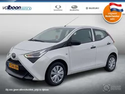 Wit Gebruikt 2020 Toyota Aygo Hatchback | € 9.750 (Eerlijke prijs)