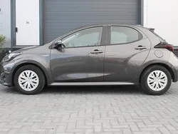Grijs Gebruikt 2021 Toyota Yaris Active Hatchback | € 17.950 (Goede deal)