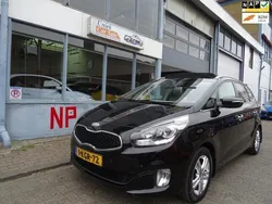 Zwart Gebruikt 2013 Kia Carens Premium MPV | € 6.250 (Eerlijke prijs)