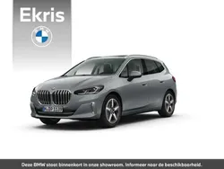 Grijs, metallic lak Nieuw 2025 BMW 220 Active Tourer Luxury Line MPV | € 60.480