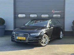 Zwart Gebruikt 2015 Audi A3 Sportback Attraction Hatchback | € 10.490 (Goede deal)