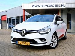 Wit Gebruikt 2018 Renault Clio GrandTour Intens Stationwagen | € 8.750 (Eerlijke prijs)