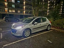 Zilver Gebruikt 2006 Peugeot 207 Hatchback | € 1.470 (Eerlijke prijs)