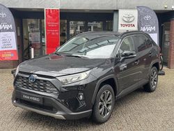 Zwart Gebruikt 2025 Toyota RAV4 Hybrid Style SUV | € 43.999 (Goede deal)