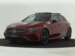 Donker manufaktur patagoniërood metallic Gebruikt 2024 Mercedes 180 AMG line Sedan | € 43.950