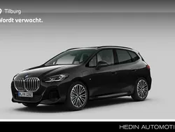 Zwart Gebruikt 2024 BMW 225 Active Tourer MPV | € 42.880 (Eerlijke prijs)