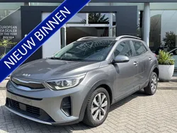 Grijs Gebruikt 2023 Kia Stonic SUV | € 24.900 (Eerlijke prijs)