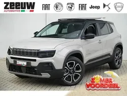 Grijs, metallic lak Gebruikt 2025 Jeep Avenger Summit SUV | € 39.450 (Eerlijke prijs)