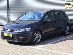 Zwart Gebruikt 2018 VW Golf VII Highline Hatchback | € 18.595 (Eerlijke prijs)
