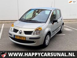 Grijs, metallic lak Gebruikt 2005 Renault Modus Expression MPV | € 1.745 (Eerlijke prijs)