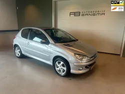Grijs Gebruikt 2004 Peugeot 206 Hatchback | € 600 (Super prijs)