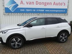 Wit (metallic) Gebruikt 2017 Peugeot 3008 GT-line SUV | € 13.995 (Goede deal)