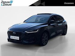 Zwart Gebruikt 2023 Ford Focus ST-Line Hatchback | € 22.935 (Eerlijke prijs)