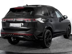 Zwart Nieuw 2025 VW Tiguan R-line Edition SUV | € 53.795 (Super prijs)