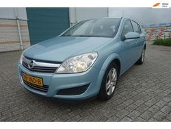 Blauw Gebruikt 2009 Opel Astra Edition Hatchback | € 2.495 (Eerlijke prijs)