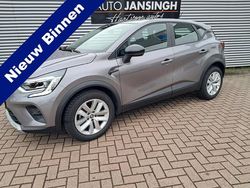Grijs Gebruikt 2023 Renault Captur Evolution SUV | € 18.945 (Goede deal)