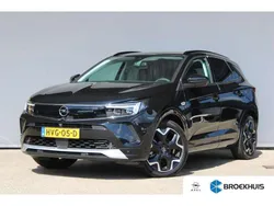 Zwart Gebruikt 2024 Opel Grandland X Ultimate SUV | € 32.400 (Eerlijke prijs)