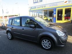 Grijs (metallic) Gebruikt 2010 Renault Grand Modus Expression MPV | € 1.950 (Super prijs)