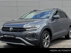 Grijs Gebruikt 2022 VW T-Roc Business SUV | € 29.745 (Eerlijke prijs)
