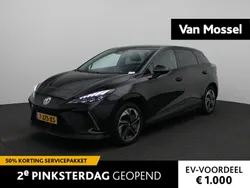 Zwart Gebruikt 2023 MG MG4 EV Luxury Hatchback | € 24.495 (Eerlijke prijs)