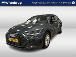 Grijs, metallic lak Gebruikt 2022 Audi A3 Sportback Proline Hatchback | € 23.950 (Goede deal)