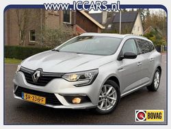 Grijs (metallic) Gebruikt 2018 Renault Mégane IV LIMITED Hatchback | € 8.995 (Eerlijke prijs)