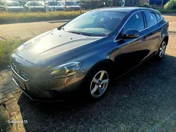 Grijs Gebruikt 2013 Volvo V40 Momentum Stationwagen | € 8.699 (Eerlijke prijs)