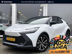 Platinum pearl white parelmoer/zwart dak Gebruikt 2024 Toyota C-HR Edition SUV | € 35.750 (Eerlijke prijs)