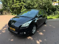 Zwart Gebruikt 2010 Peugeot 5008 MPV | € 5.495 (Eerlijke prijs)