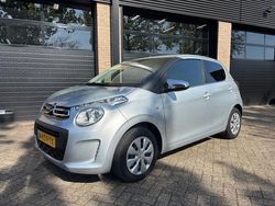 Grijs Gebruikt 2022 Citroën C1 Feel Hatchback | € 10.950 (Eerlijke prijs)