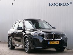 Zwart Gebruikt 2025 BMW iX1 M Sport SUV | € 48.650 (Super prijs)