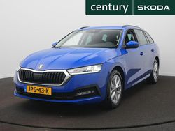 Blauw Gebruikt 2023 Skoda Octavia Business Line Stationwagen | € 25.900 (Super prijs)