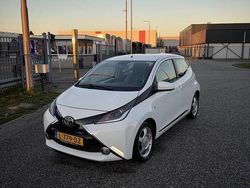Gebruikt 2015 Toyota Aygo Hatchback | € 6.500 (Eerlijke prijs)