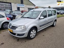 Grijs Gebruikt 2009 Dacia Logan MCV Lauréate MPV | € 2.250