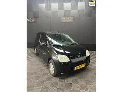 Zwart Gebruikt 2004 Daihatsu Cuore Hatchback | € 1.750 (Eerlijke prijs)