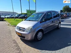 Paars Gebruikt 2005 Opel Meriva Essentia MPV | € 1.999 (Iets duurder)
