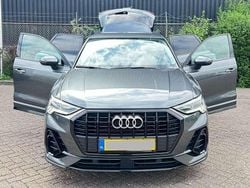 Zwart Gebruikt 2022 Audi Q3 SUV | € 23.900
