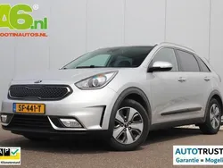 Grijs, metallic lak Gebruikt 2018 Kia Niro SUV | € 13.999 (Goede deal)