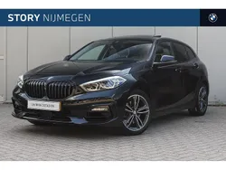 Zwart Gebruikt 2020 BMW 118 Executive Hatchback | € 23.950 (Eerlijke prijs)