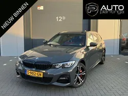 Grijs Gebruikt 2020 BMW 330 Executive Stationwagen | € 36.995 (Eerlijke prijs)