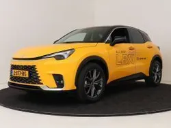 Passionate yellow Gebruikt 2024 Lexus LBX SUV | € 39.450 (Goede deal)