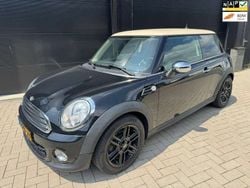 Zwart Gebruikt 2014 Mini ONE Chili Hatchback | € 6.300 (Eerlijke prijs)